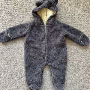 Newborn Magnetic Me cozy suit